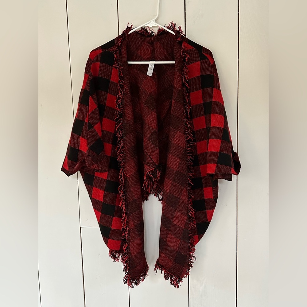 Plush Fringe Jacket Shawl Poncho in Buffalo Check Plaid OS Tartan Cape Jacket